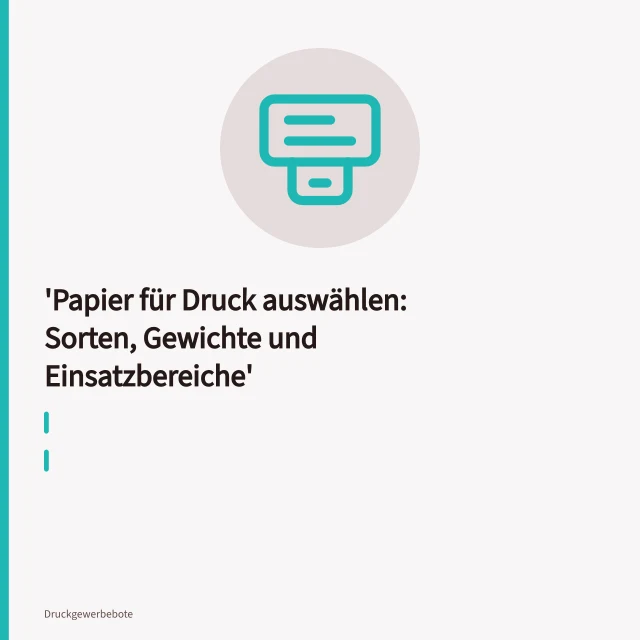 Gestapelte Papierbogen in einer Druckerei, verschiedene Sorten und Grammaturen. Papier für Druck auswählen: Sorten, Gewichte und Einsatzbereiche